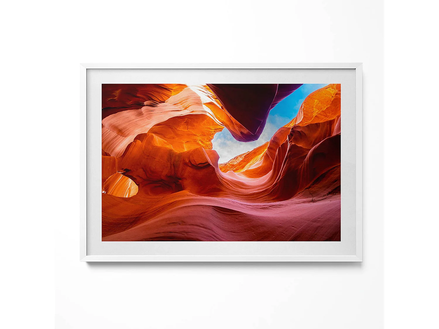 Tableau décoratif avec cadre blanc, Paysage rocheux du canyon 100 x 70 cm– Parfait pour le salon ou la chambre