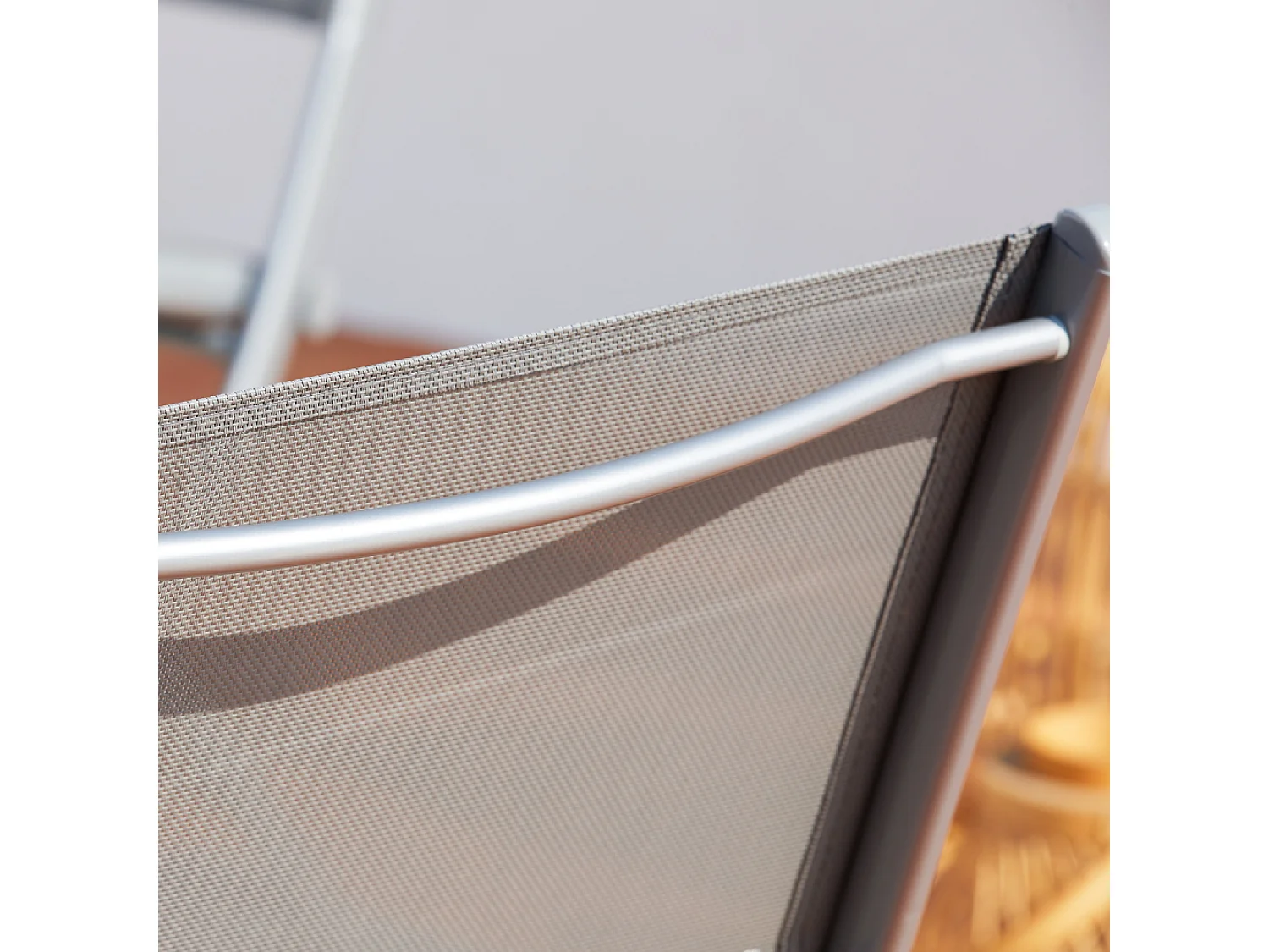 Lot de 4 chaises en acier MOLVINA