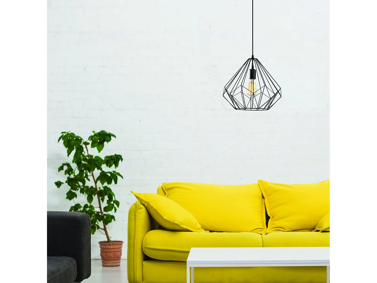 Candeeiro suspenso em ferro preto em forma de diamante - Design moderno e elegante para interiores industriais, modernos ou escandinavos