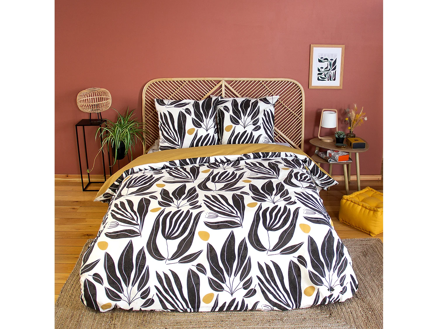 Parure de lit 240x220 cm en coton NOLIE motif feuillage blanc et jaune 3 pièces