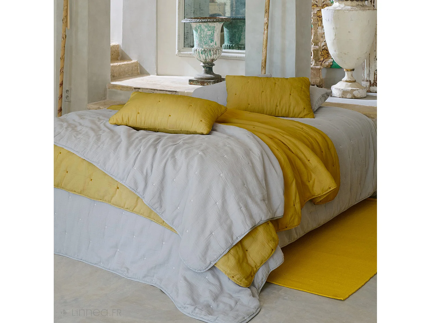 Chemin de lit capitonné en mousseline de coton 80x200 cm ANDROS jaune jasmin