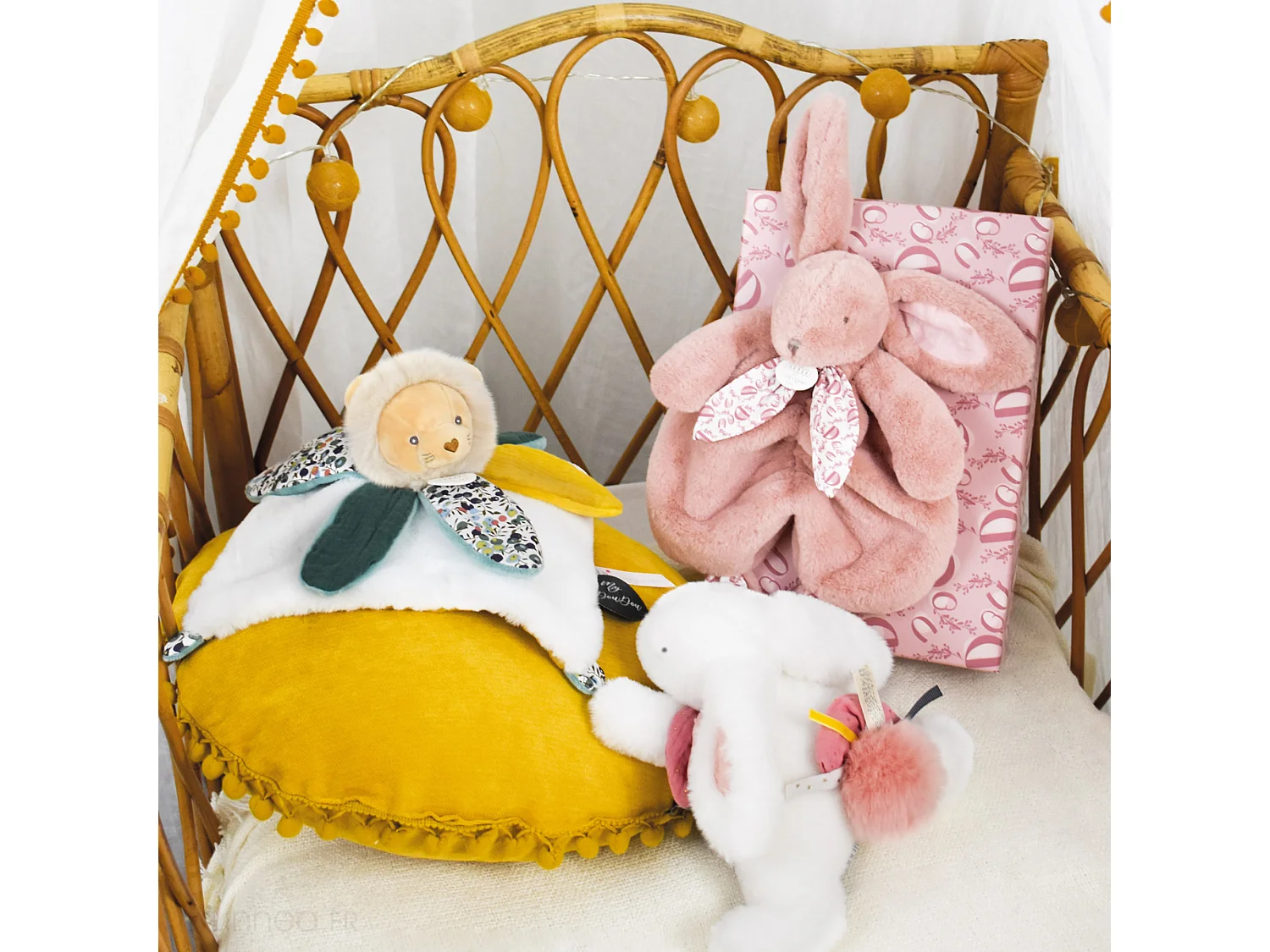 Doudou pétale 27 cm polyester BOH'AIME lion jaune multicolore