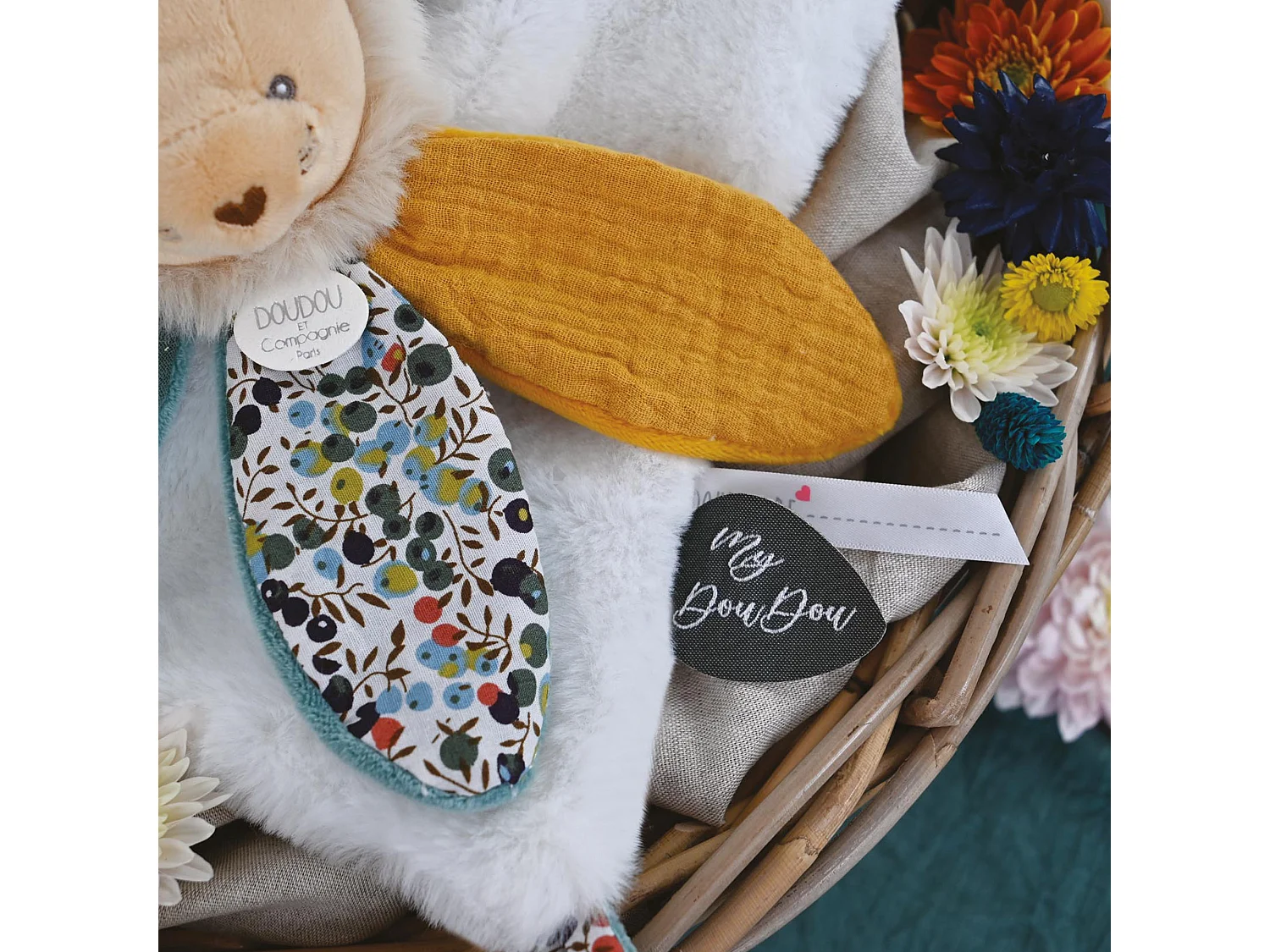 Doudou pétale 27 cm polyester BOH'AIME lion jaune multicolore