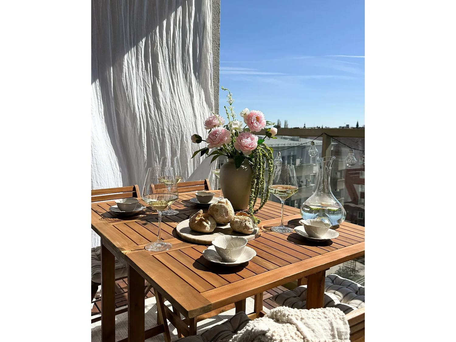 Conjunto de refeições de jardim 4 lugares FRASSINE Madeira de acácia Castanho