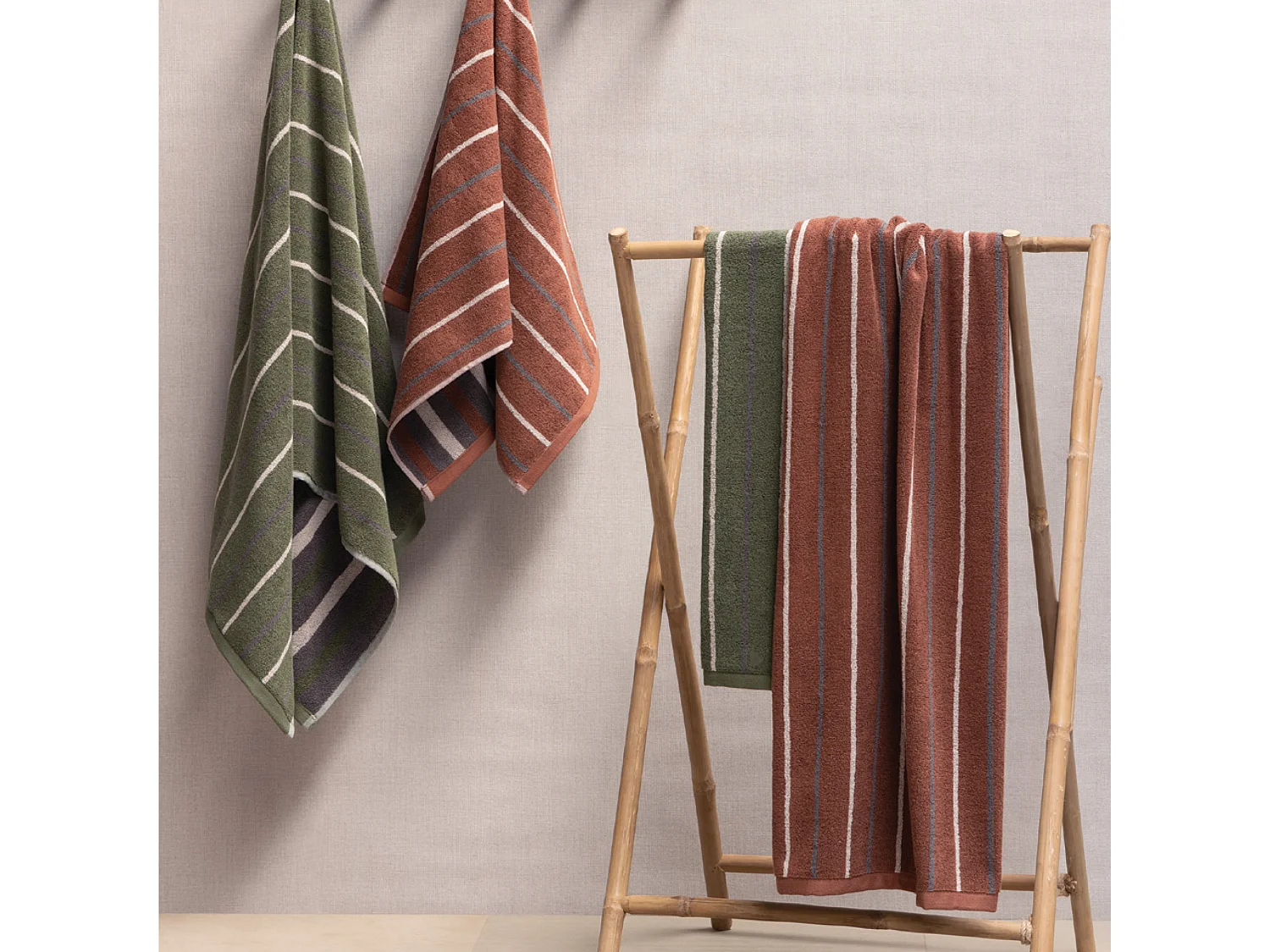 Parure de bain 7 pièces BOLD éponge en 100% marron Terracotta