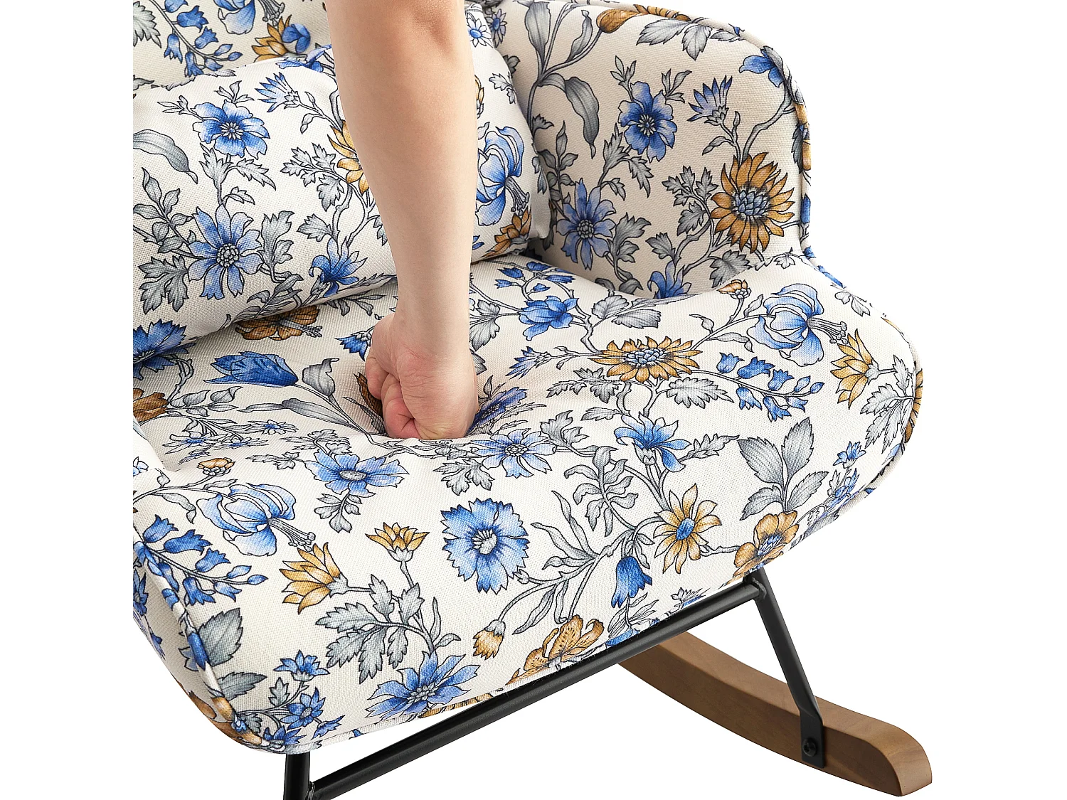 Fauteuil à bascule en velours avec construction métallique et en bois pour une expérience de chambre confortable