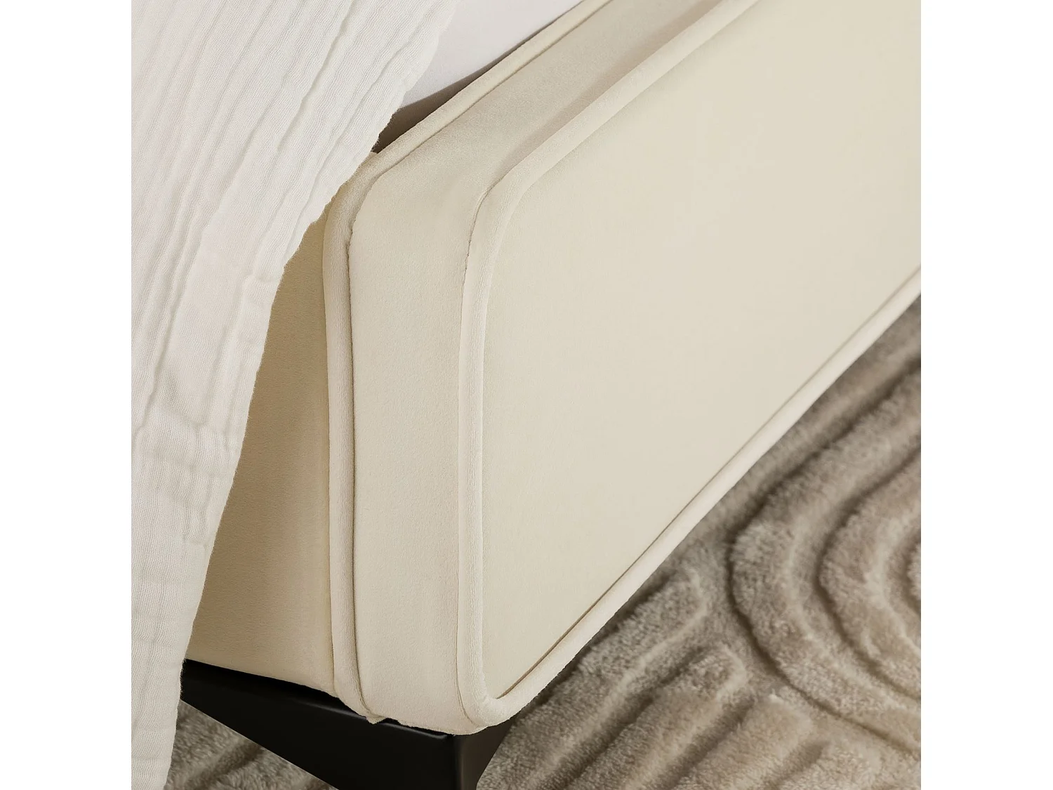 Lit simple RAVELLO 90x190 cm, Revêtement en tissu, Lit style moderne pour 1 personne, Cadre de lit avec sommier inclus, blanc crème