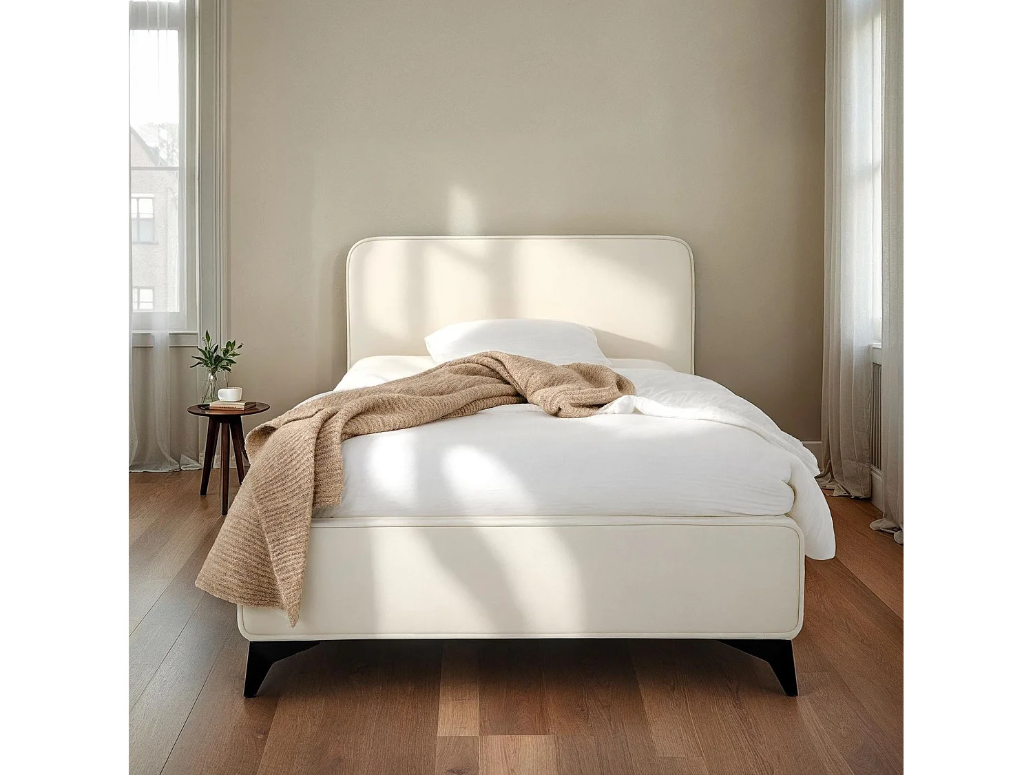 Lit simple RAVELLO 90x190 cm, Revêtement en tissu, Lit style moderne pour 1 personne, Cadre de lit avec sommier inclus, blanc crème