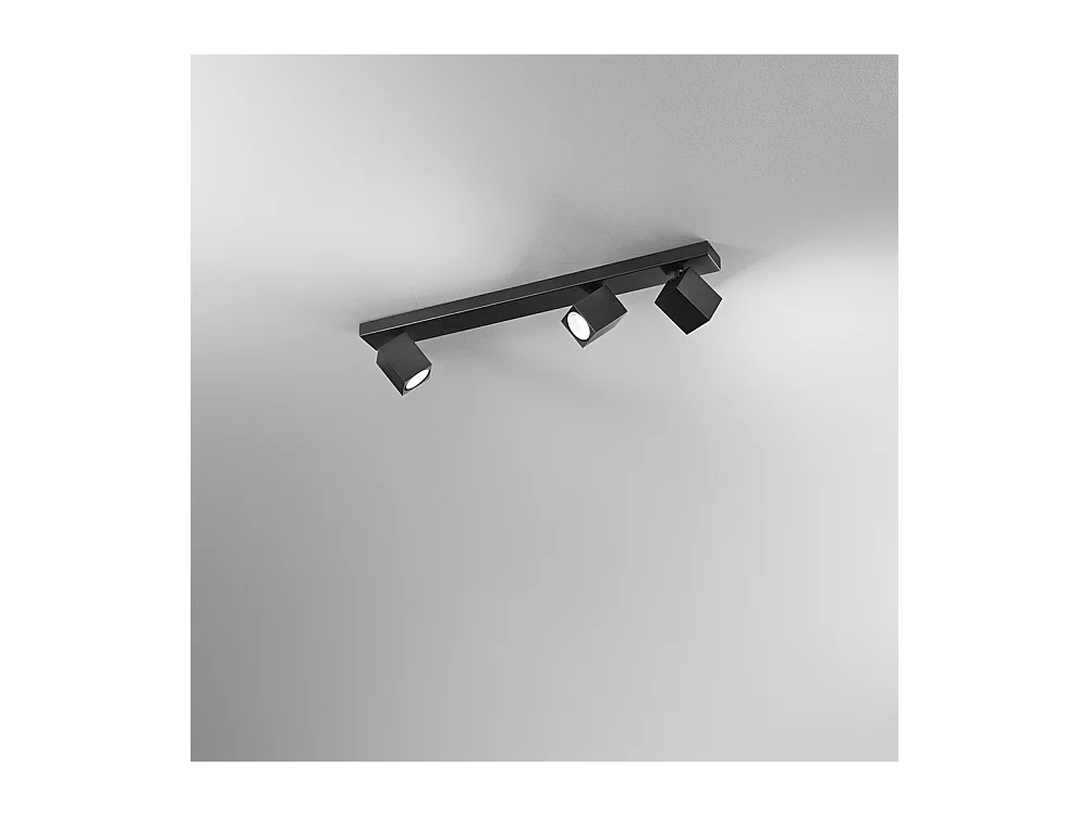 Applique a led ODDY orientabile quadrata Nera da 3xGu10 Perenz