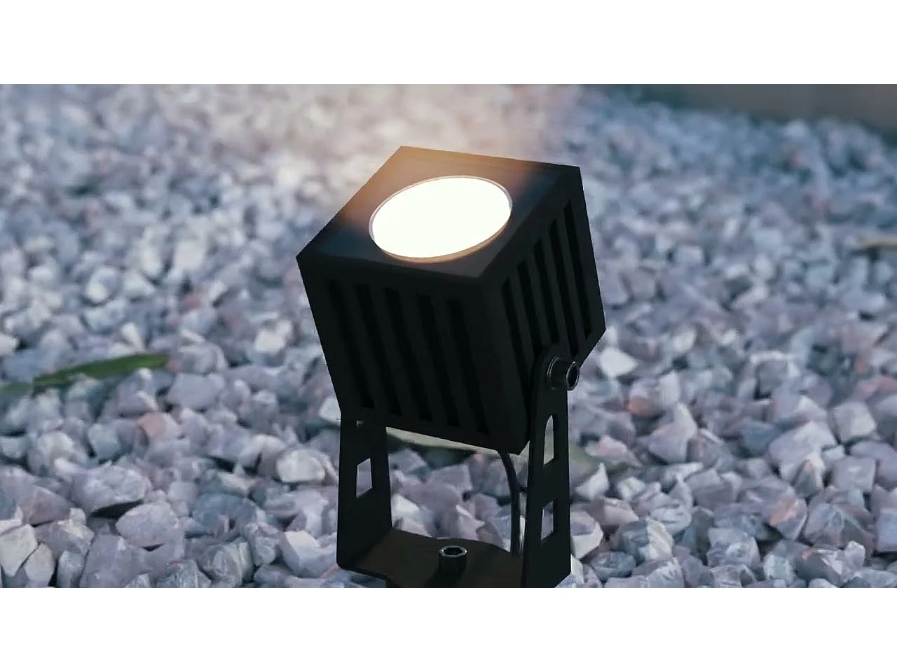 Refletor LED quadrado ZAS Beneito 7W IP65, cor preta