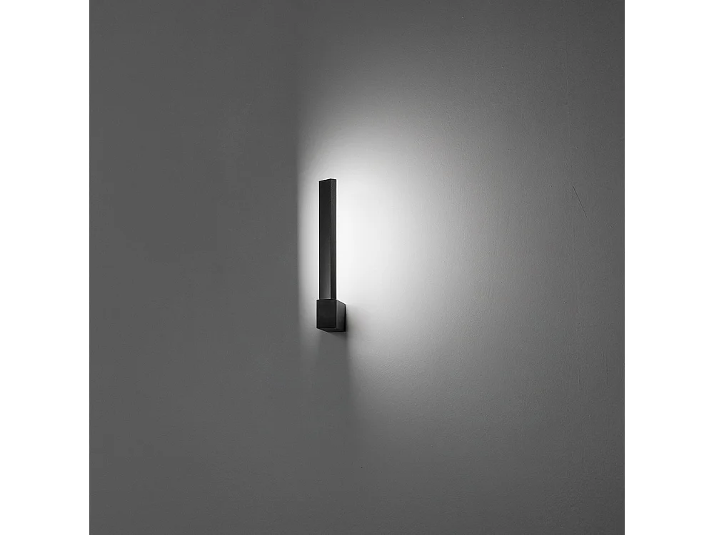 Applique Murale Led Inclinable Orientable Noire ELLE 14W Perenz