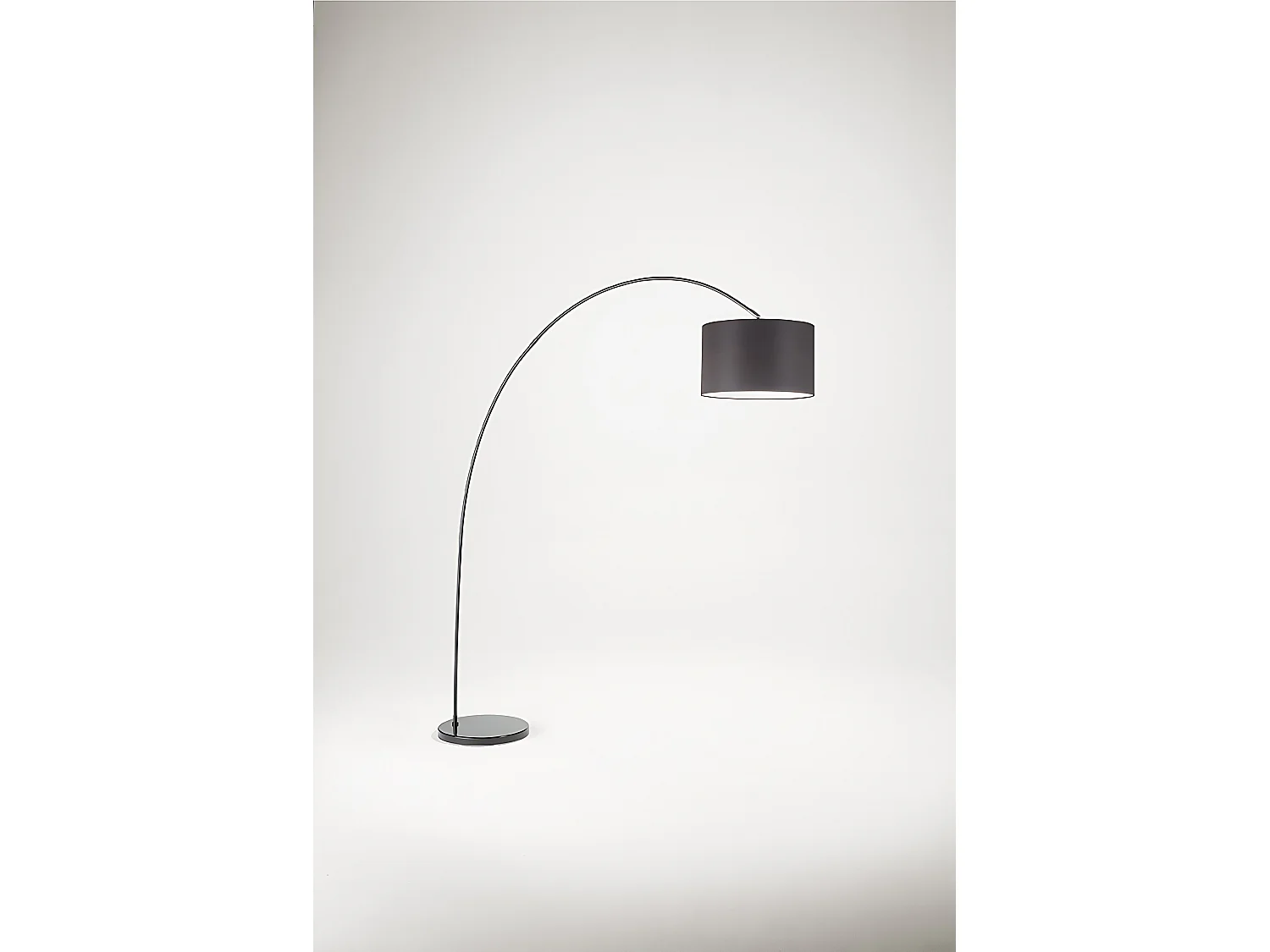 Lampadaire Arco noir Perenz 6304 N