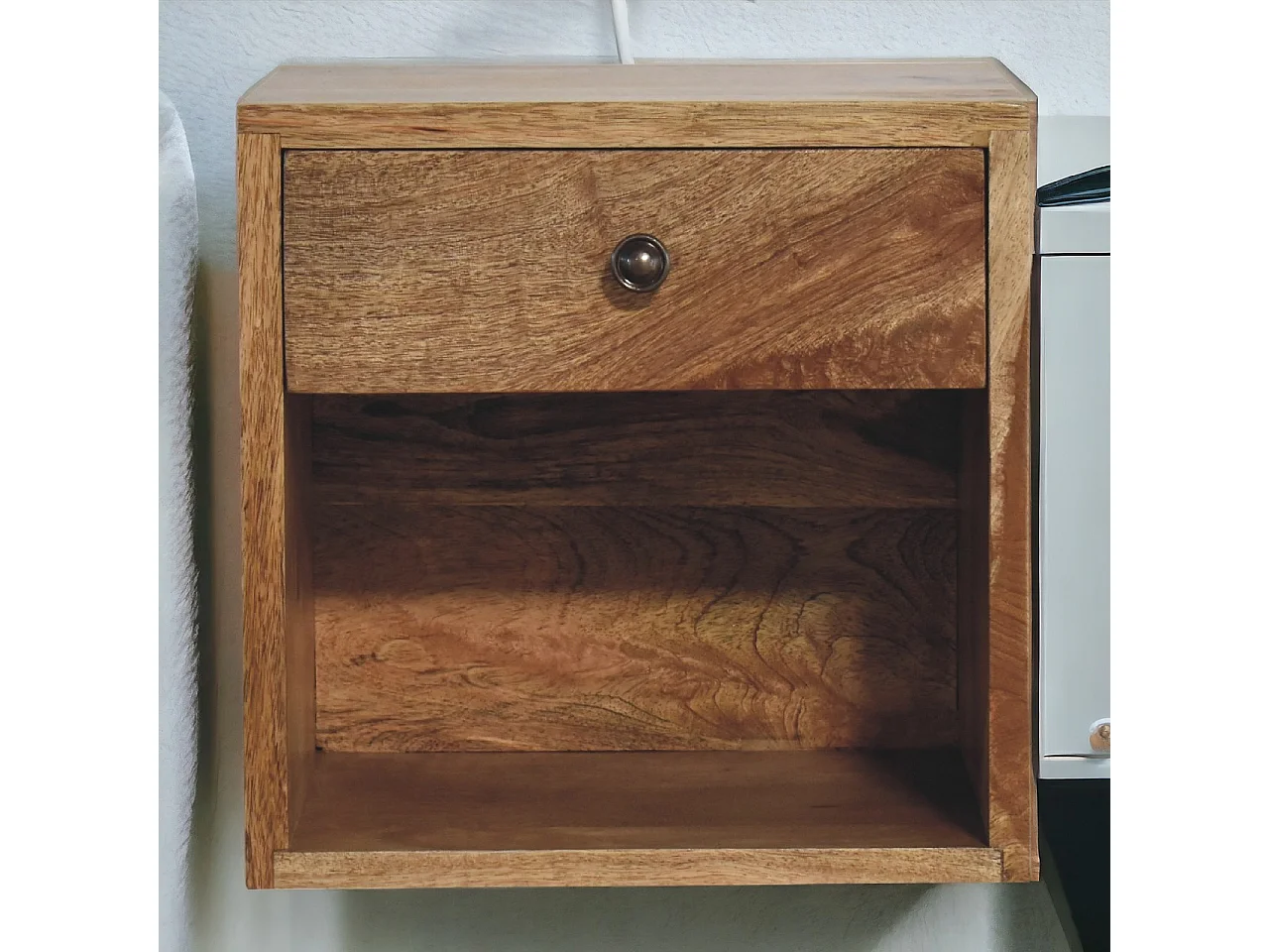 Schwebender Mini Tisch