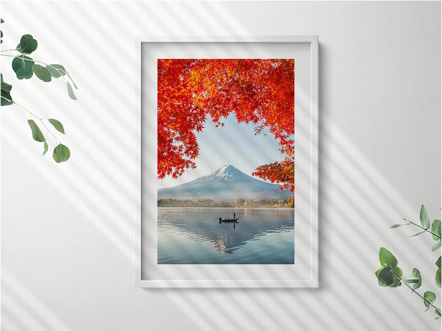 Tableau décoratif avec cadre blanc, Paysage du Mont Fuji sous l'arbre rouge 50 x 70 cm– Parfait pour le salon ou la chambre