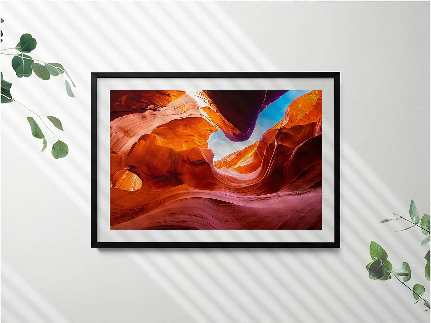 Dekoratives Gemälde mit schwarzem Rahmen, Rocky Canyon Landschaft 100 x 70 cm – Perfekt für das Wohn- oder Schlafzimmer