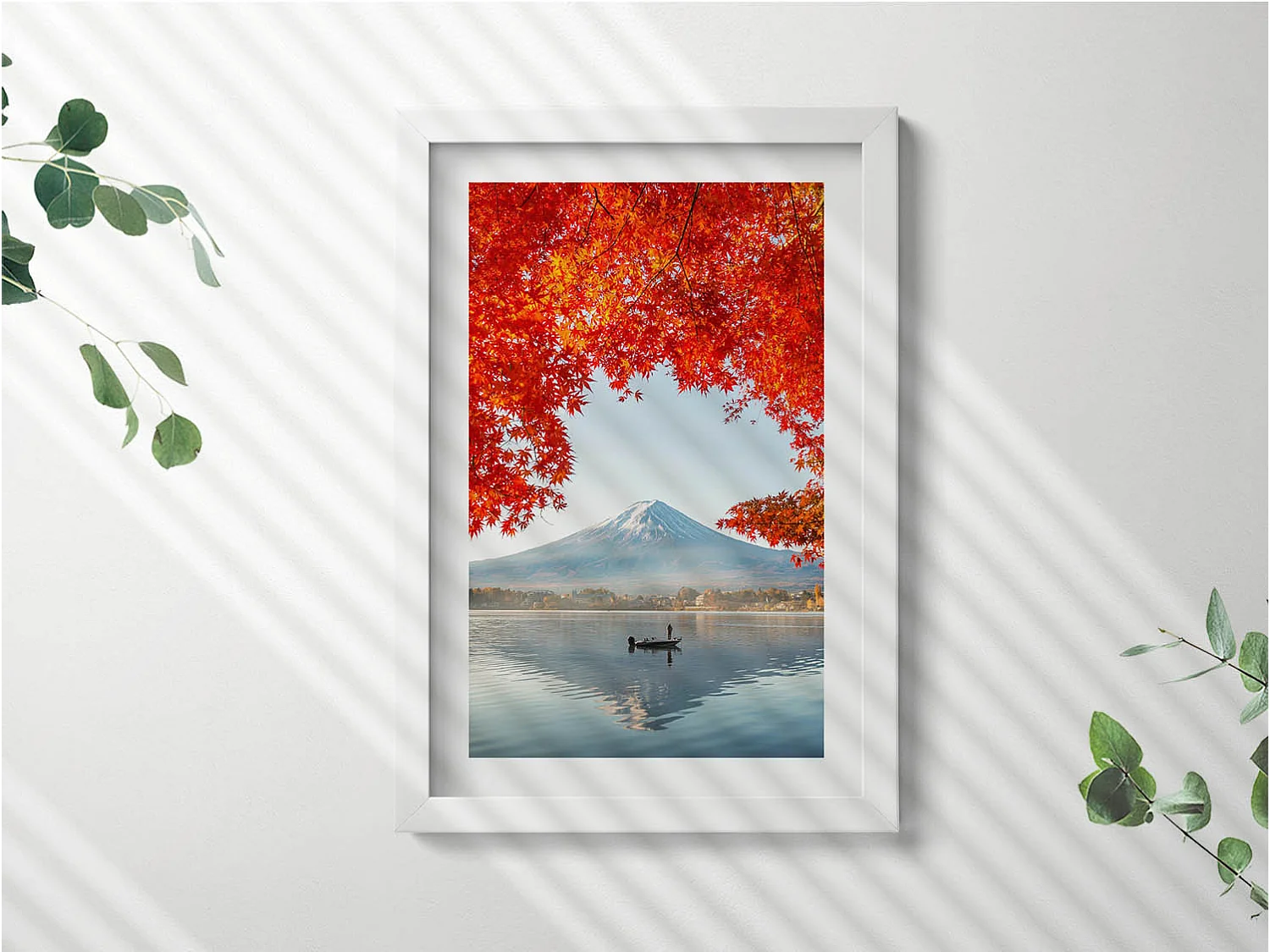 Tableau décoratif avec cadre blanc, Paysage du Mont Fuji sous l'arbre rouge 20 x 30 cm – Parfait pour le salon ou la chambre