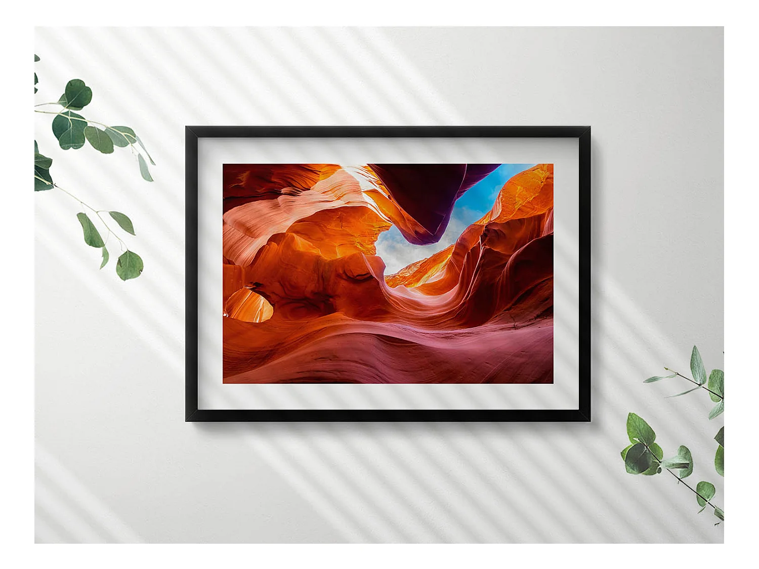 Dekoratives Gemälde mit schwarzem Rahmen, Felsige Landschaft des Canyons 70 x 50 cm – Perfekt für das Wohn- oder Schlafzimmer