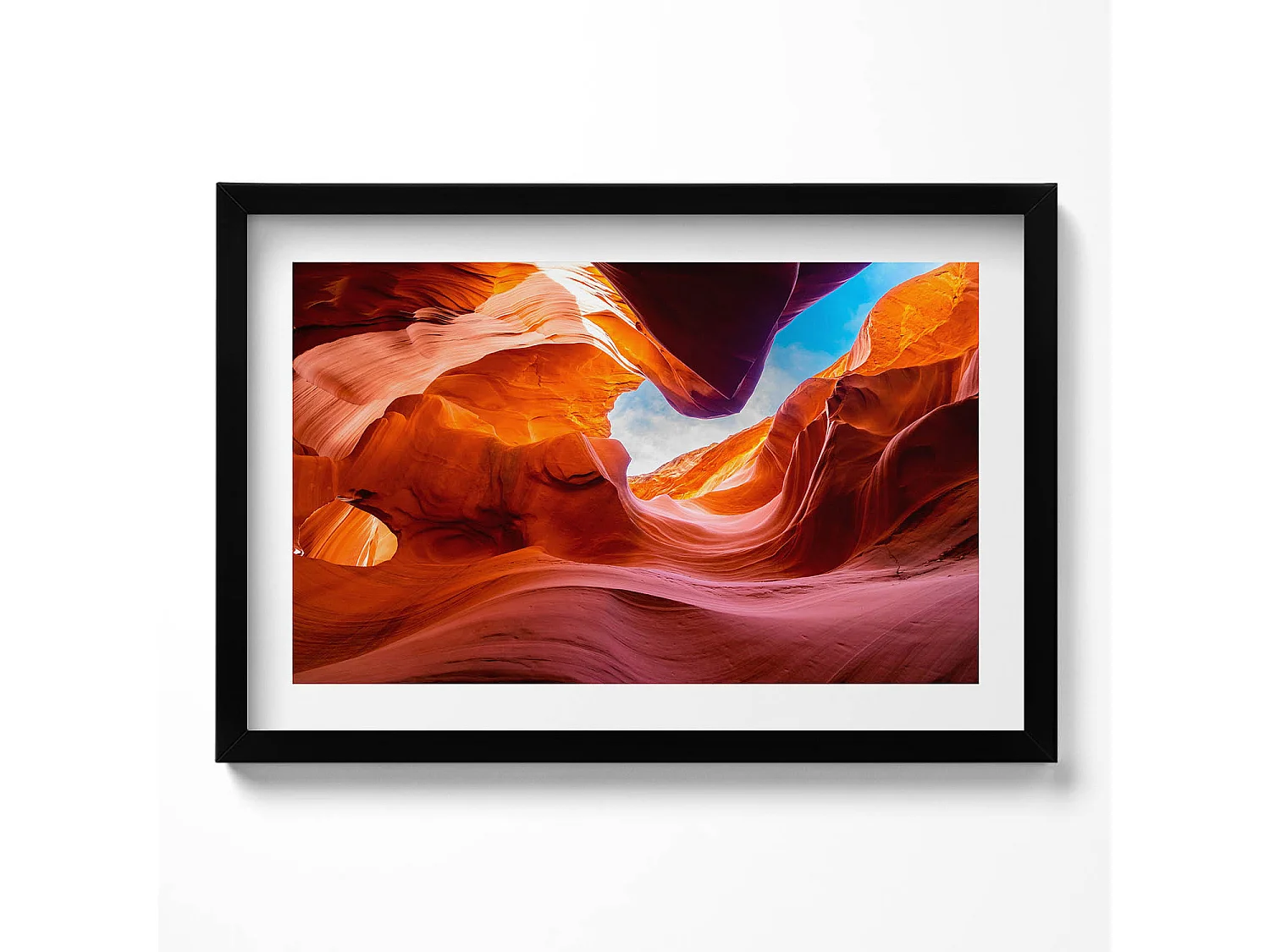 Dekoratives Gemälde mit schwarzem Rahmen, Felsige Landschaft des Canyons 60 x 40 cm – Perfekt für das Wohn- oder Schlafzimmer