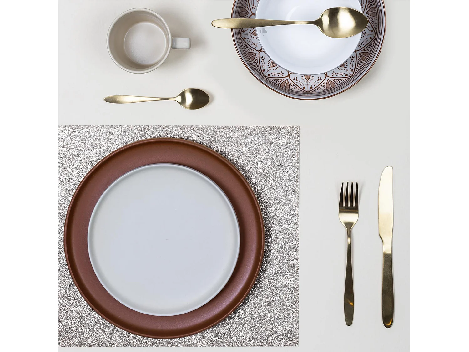 Ménagère en acier inoxydable 16 couverts NORA coloris cuivre