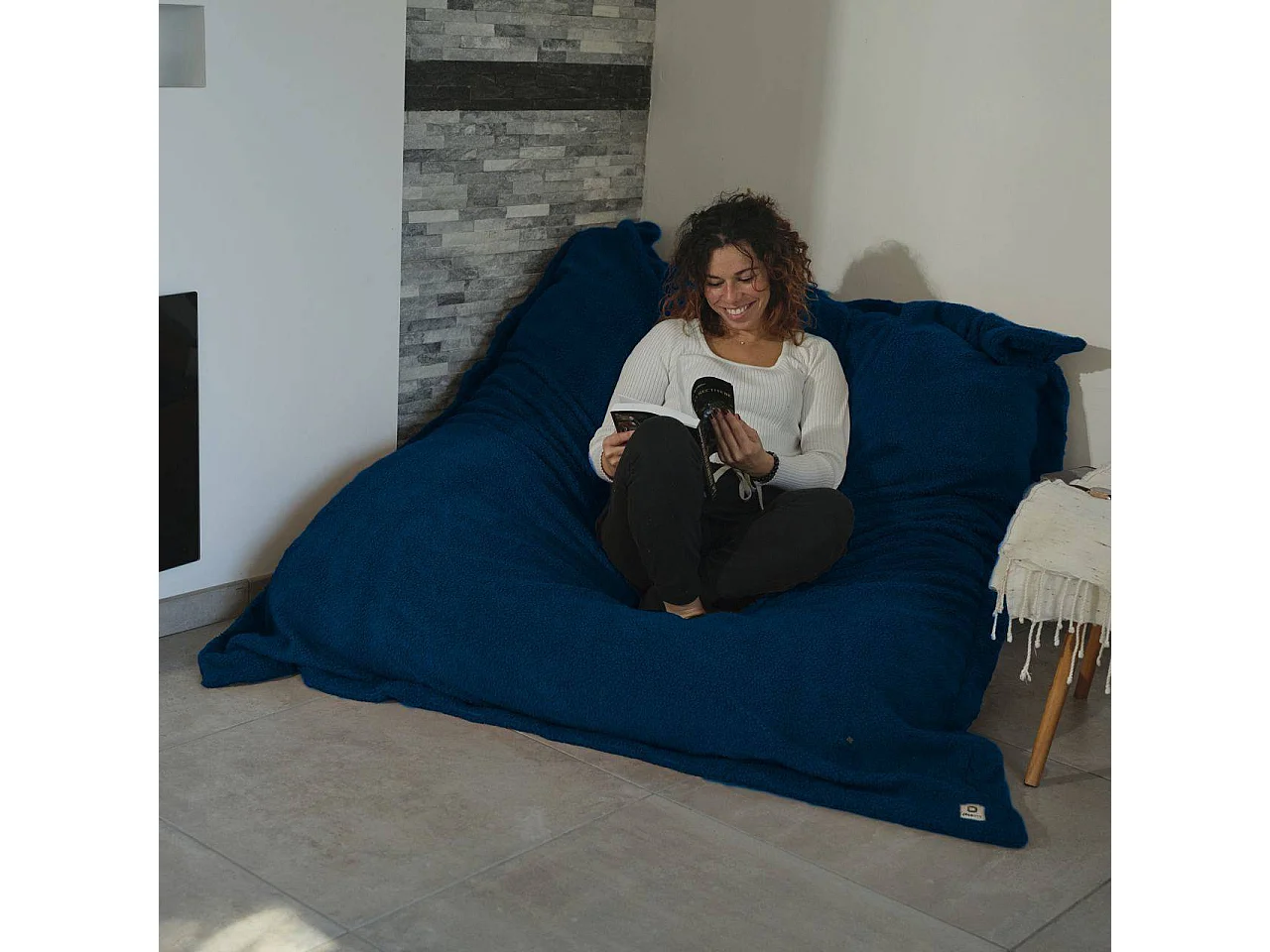 Pouf Intérieur XXL Housse Sherpa (Effet Mouton) Garnissage en flocon de mousse 190x155cm - Bleu petrole