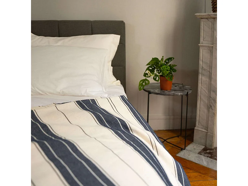 Couvre-lit coton blanc et bleu 260x260 cm