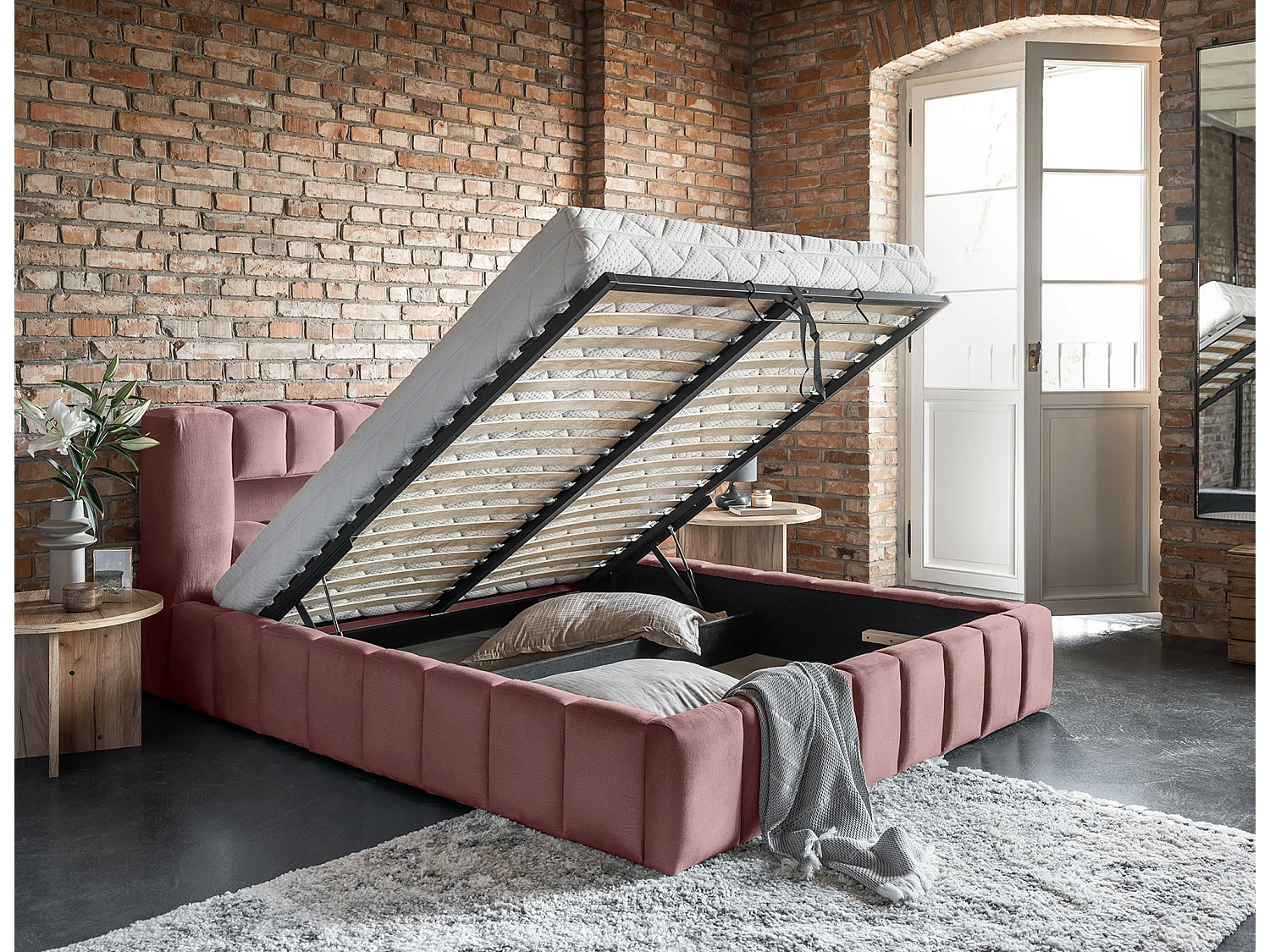 Bett Hero M-160x200/Samtstoffbezug/Pink