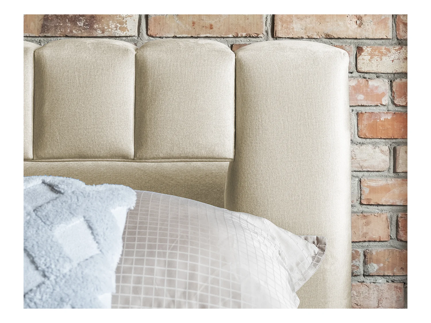 Bett Hero M-160x200/Samtstoffbezug/Beige