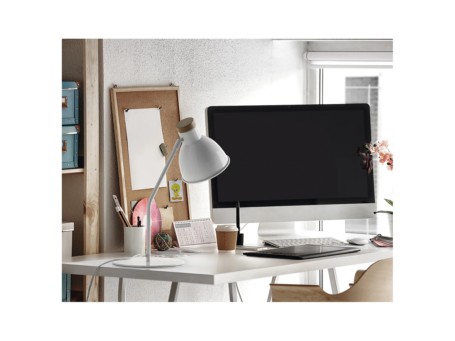 VALAN tafellamp klassieke en moderne stijl - Hoogte 35 cm - E27 60W - IP20 - 350º - 1,5 meter kabel - aan&uit - staal en hout - wit