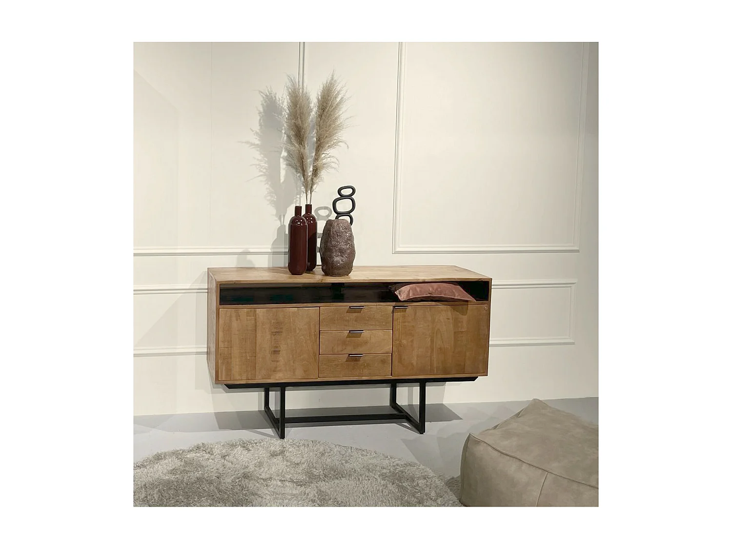 BILBAO-Aparador de 150 cm en madera maciza y metal