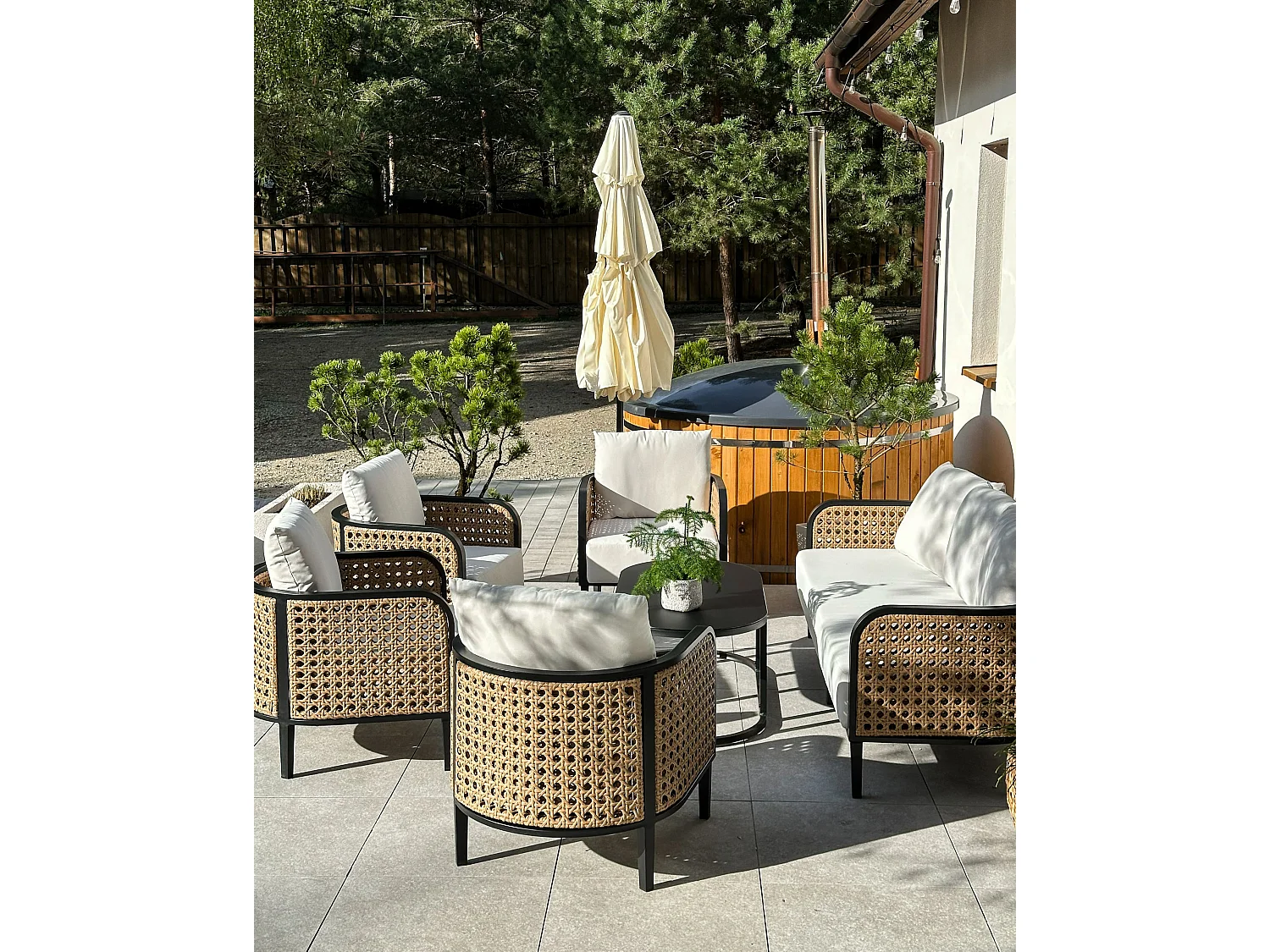Garden Armchair MONTEFALCO Metal White