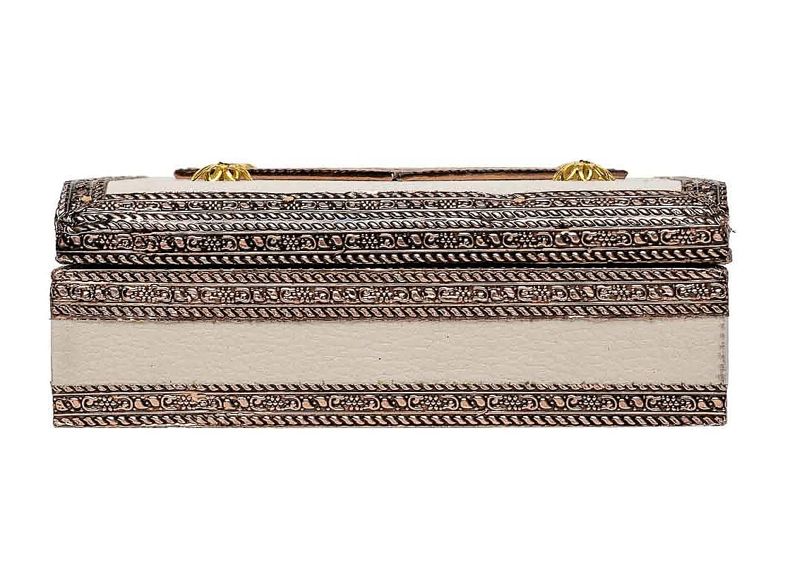 Boîte à bijoux en métal repoussé couleur cuivre 15x15x5h