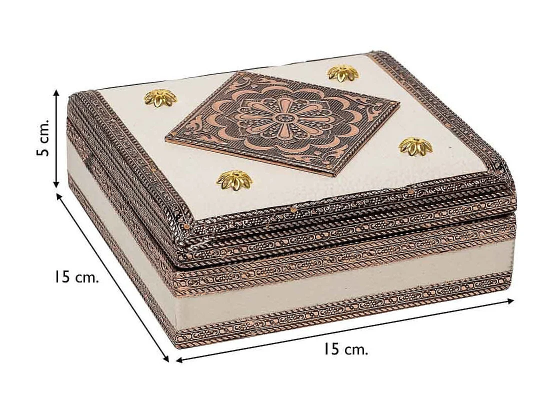 Boîte à bijoux en métal repoussé couleur cuivre 15x15x5h