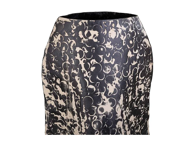 Schwarze Metallvase 26x09x58h cm