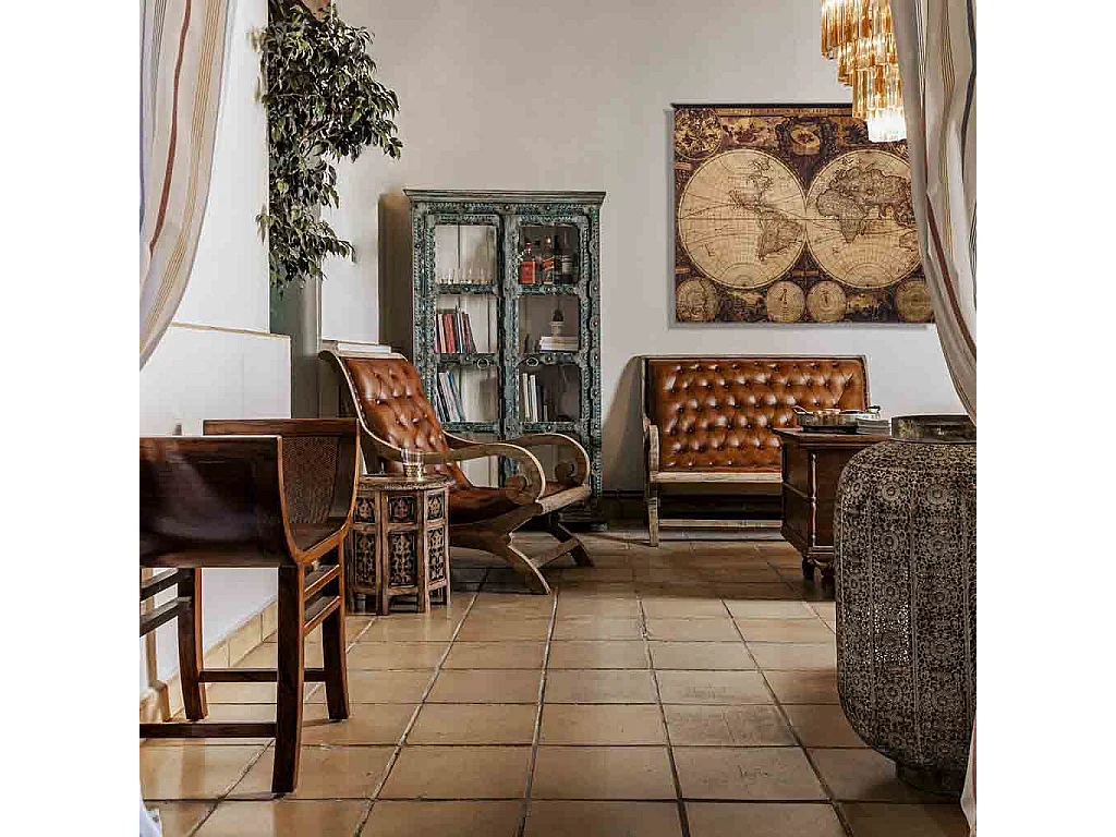 Braunes Sofa aus Holz und Leder, 128 x 100 x 95 h cm