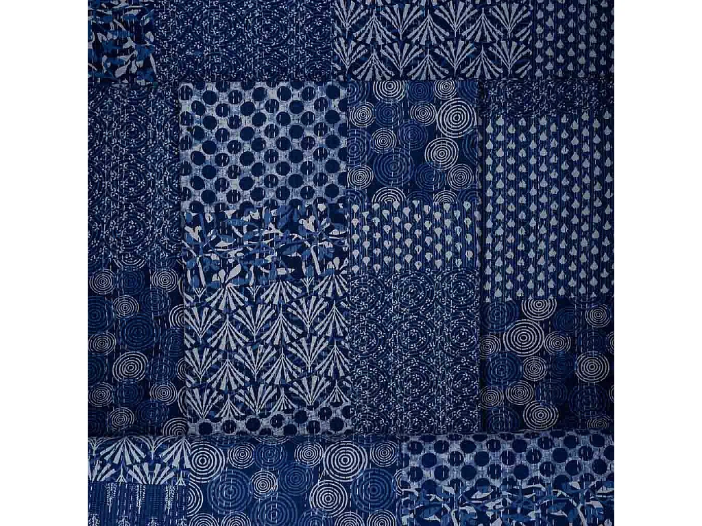 Divano tuk tuk realizzato in metallo e rivestimento bianco 142x91x162h