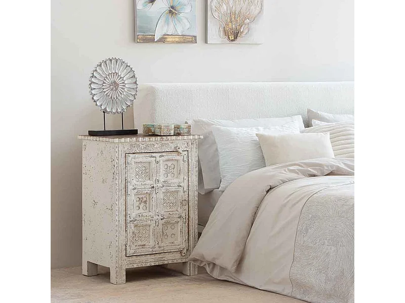 Handgefertigter Couchtisch aus Holz einer Tür, 53 x 40 x 73 cm, weiß