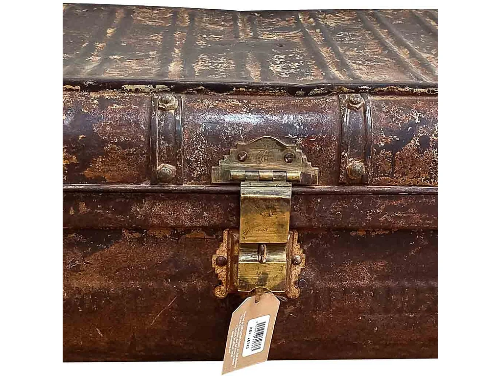 Brauner Metallkoffer 60x40x28h cm