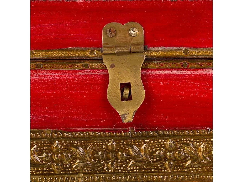 Schmuckschatulle aus Holz und rotem Metall, 20x11x9h cm