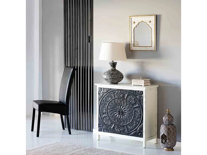 Aparador de madeira com 2 portas 83,5x38x82,5