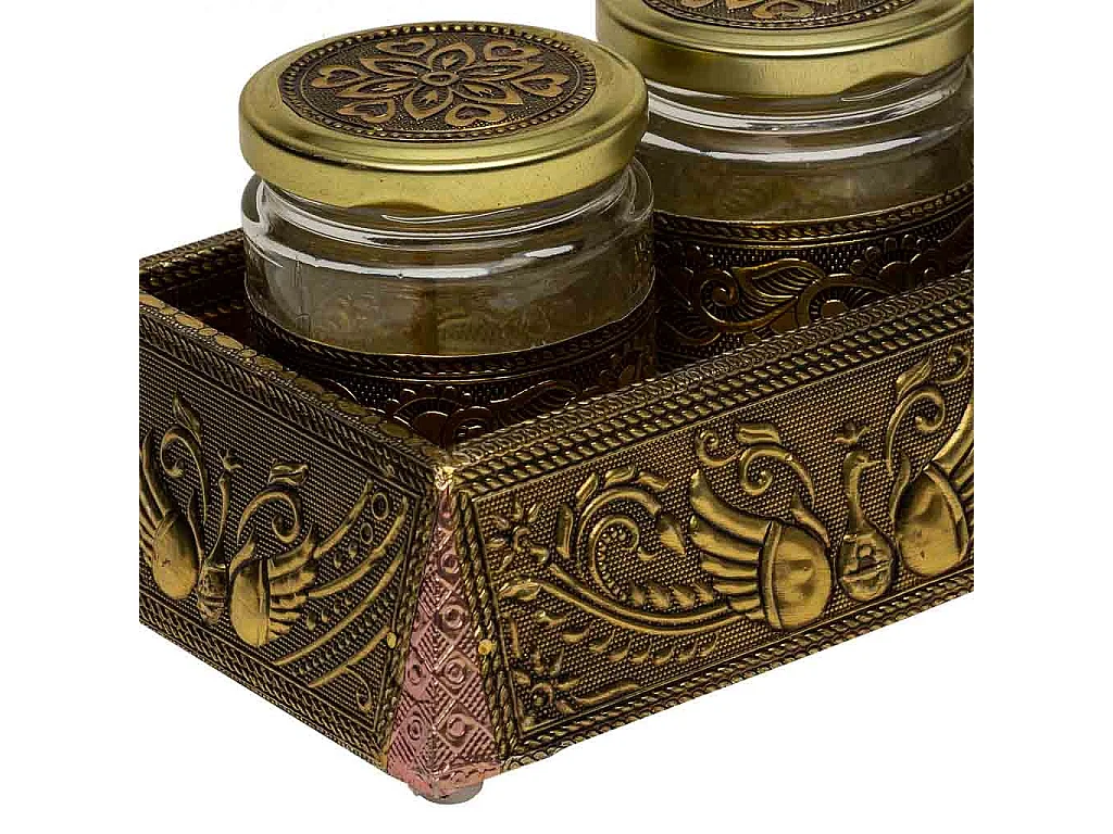 Plateau en métal repoussé doré 30,5x10x8h