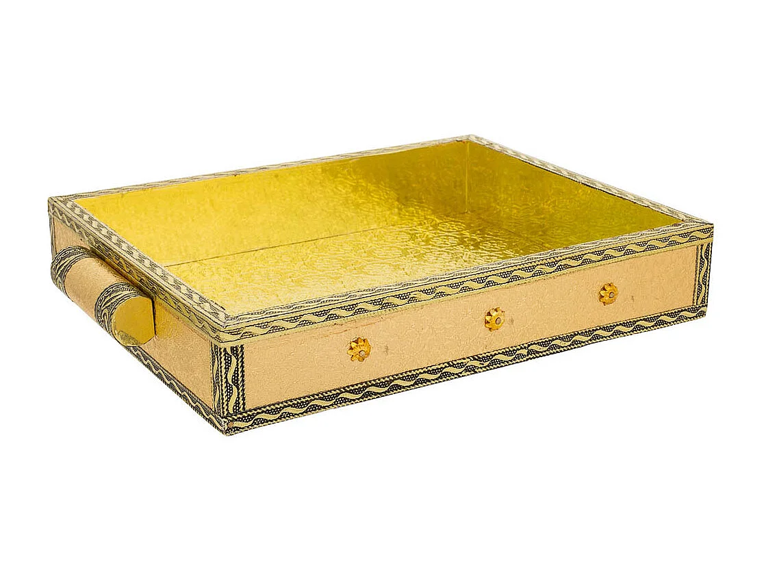 Bandeja de metal com relevo dourado 25x20x4,5