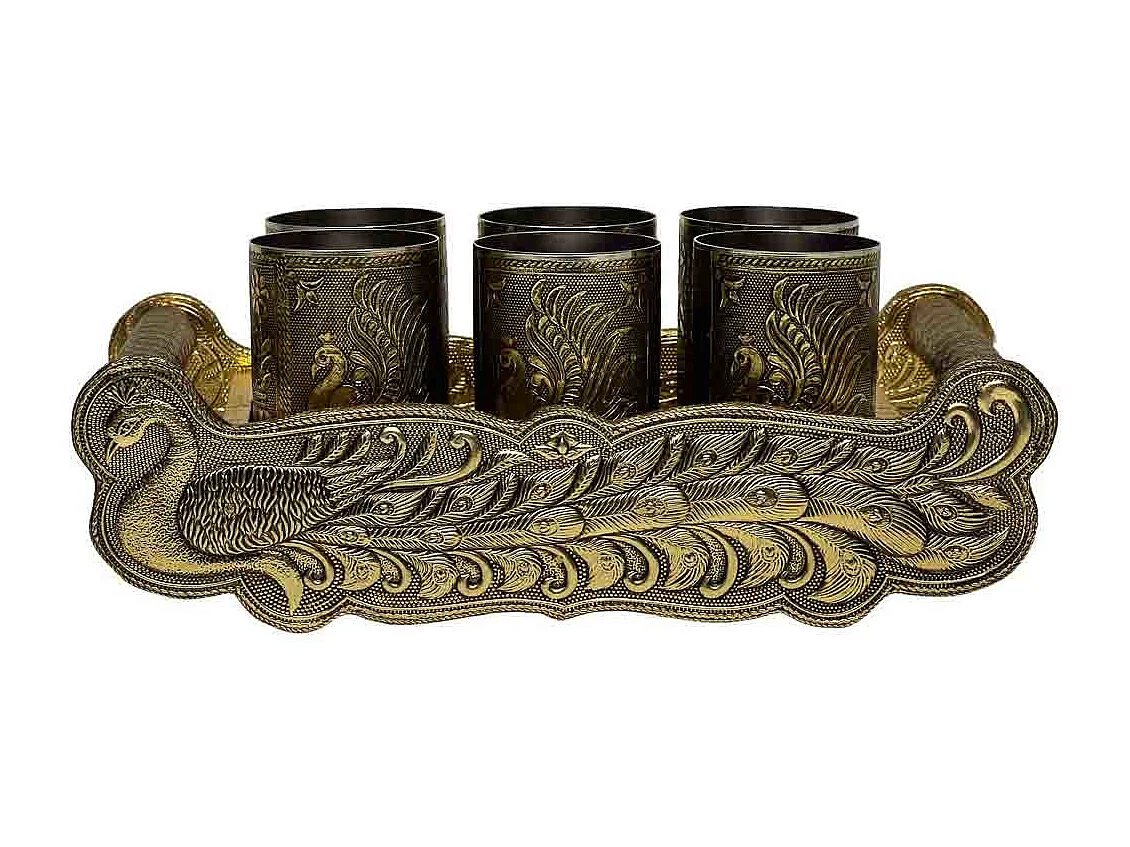 Plateau en métal repoussé doré 25x13x6h