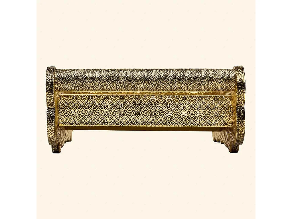 Bandeja de metal com relevo dourado 25x13x6