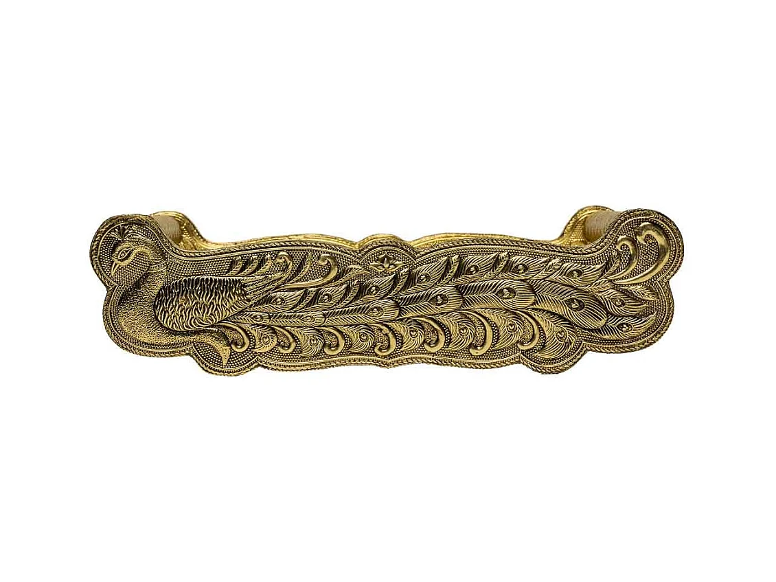 Plateau en métal repoussé doré 25x13x6h