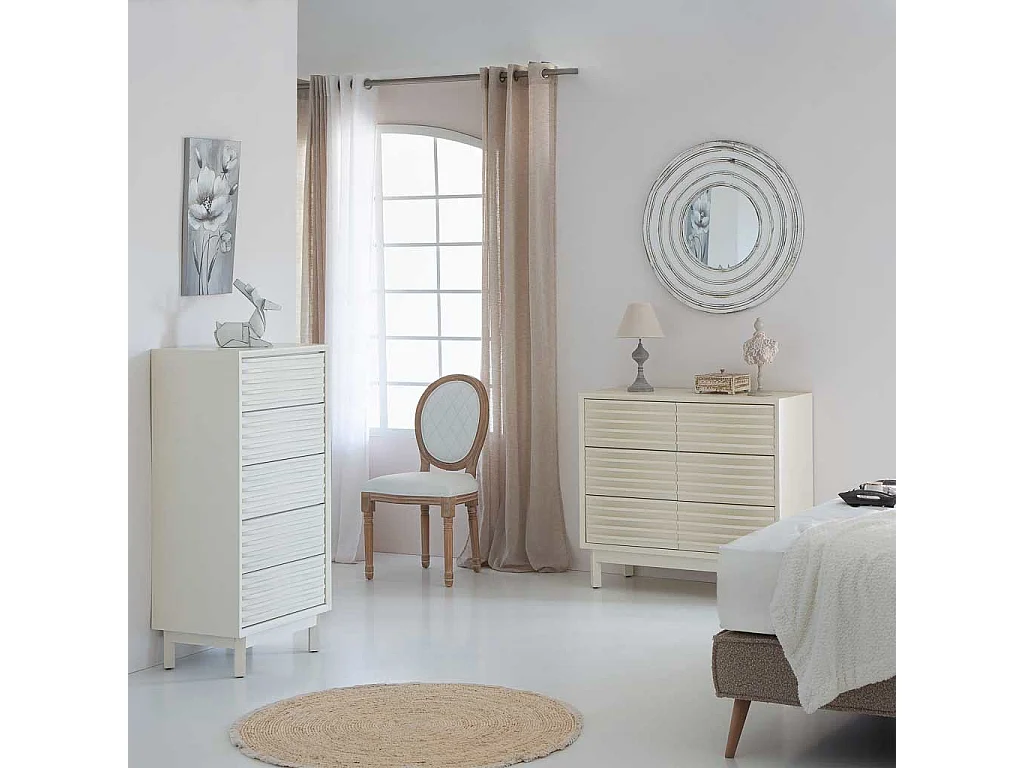 Cómoda de madeira com 5 gavetas 60x40x120