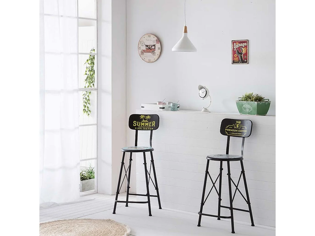 Weiße Holzwanduhr T34x2h cm