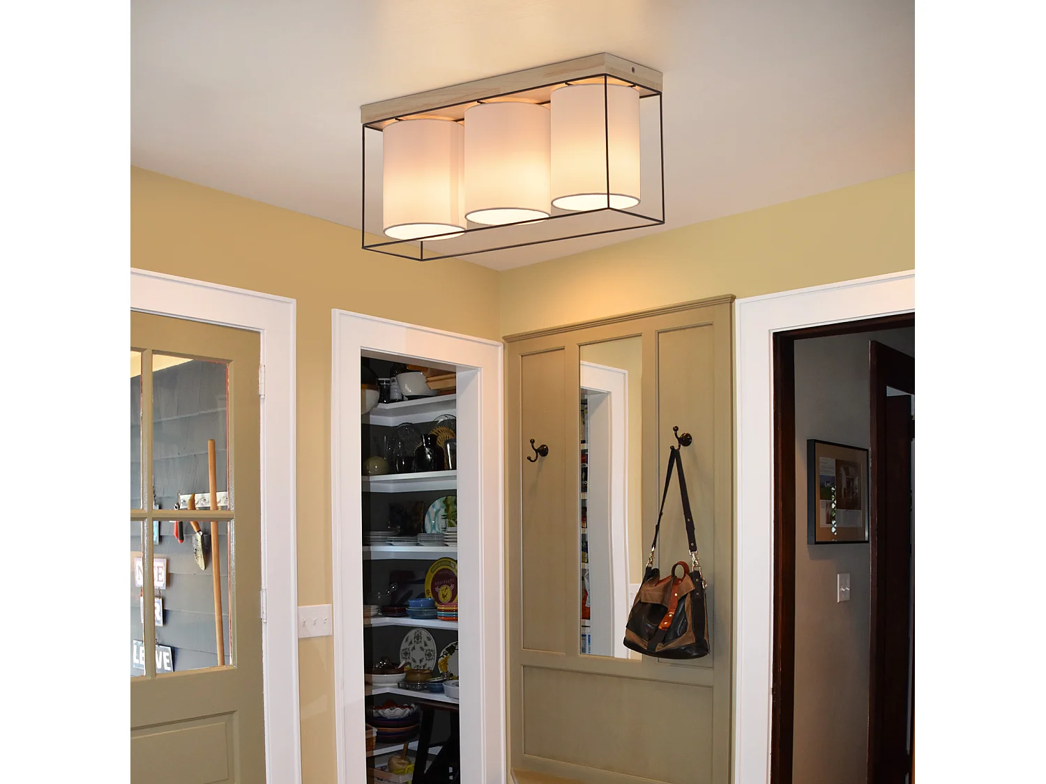 NETTLIFE Vintage-Deckenleuchte aus Holz für das Wohnzimmer mit 3 E14-Glühbirnen im industriellen Retro-Stil