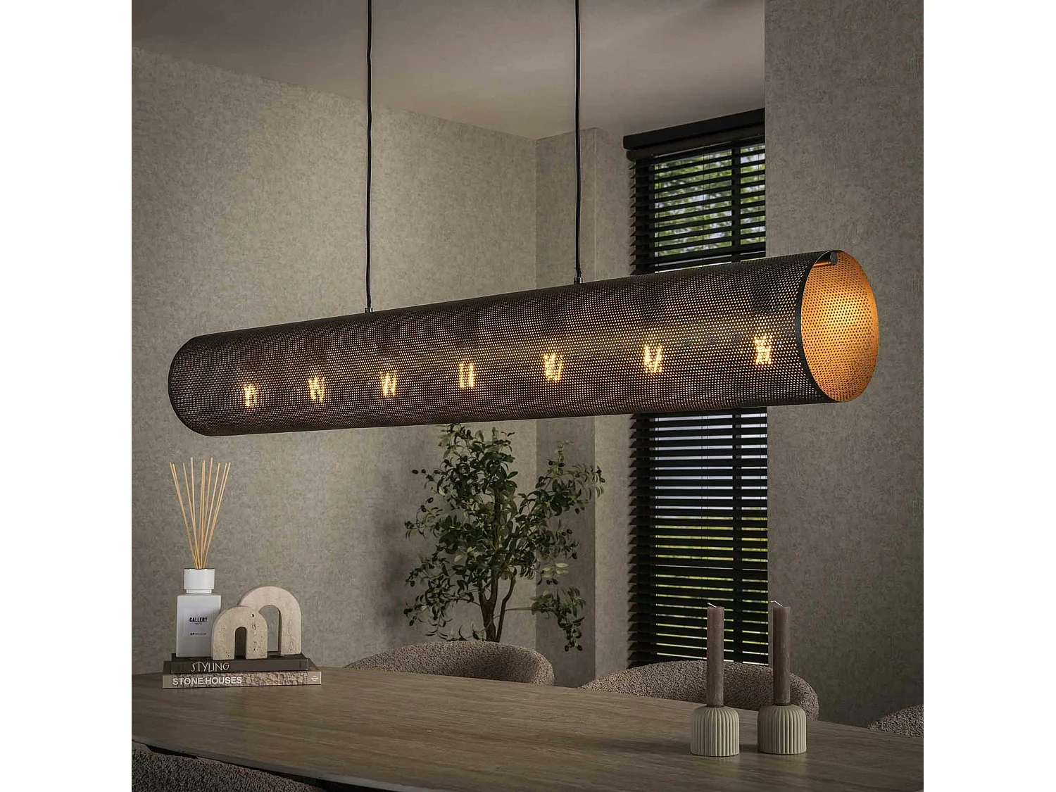 Suspension tube en métal noir perforé 7 lampes RALF