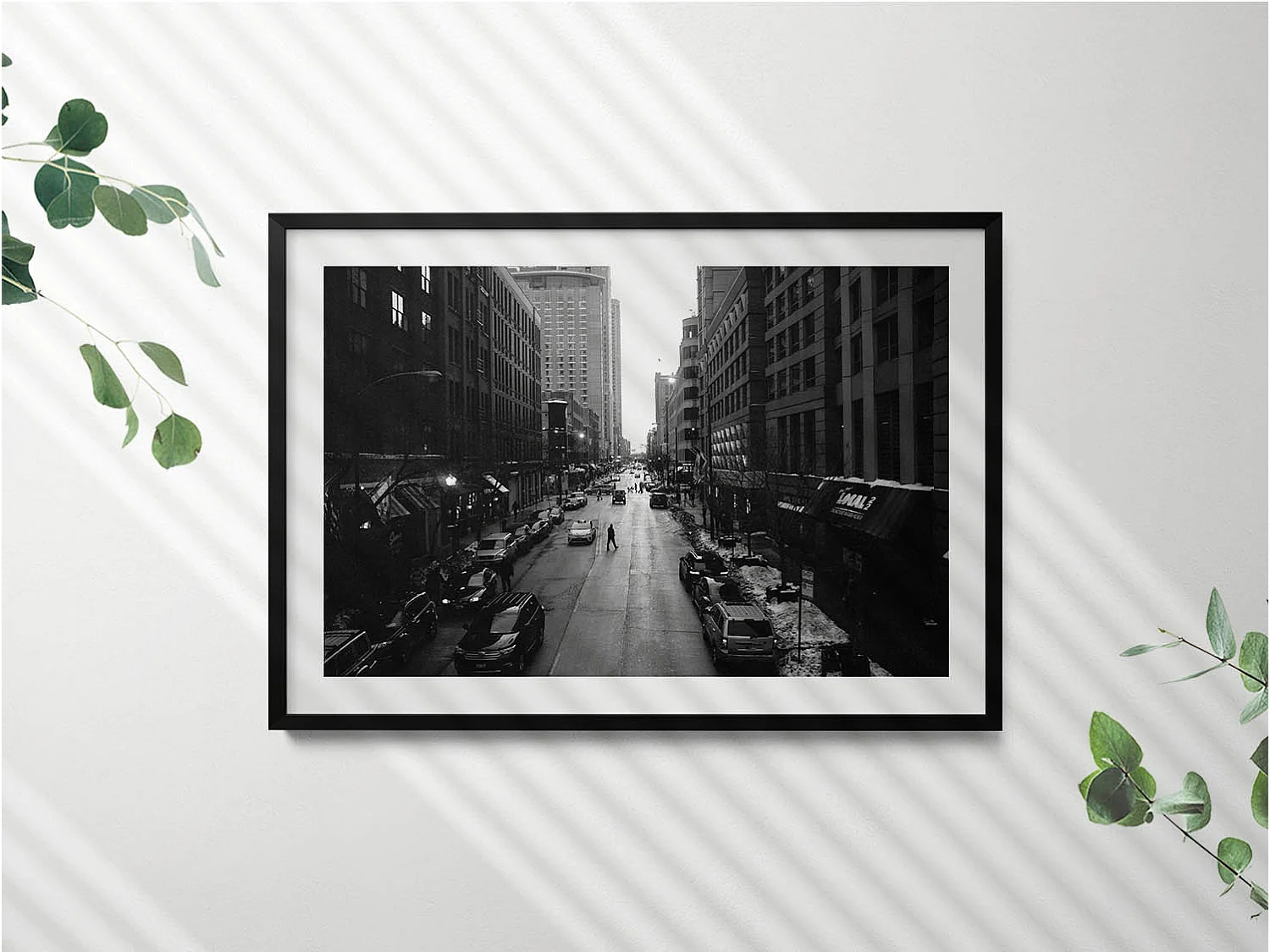 Dekoratives Gemälde mit schwarzem Rahmen, Schwarz-weiße Straßen von Chicago 100 x 70 cm – Perfekt für das Wohn- oder Schlafzimmer