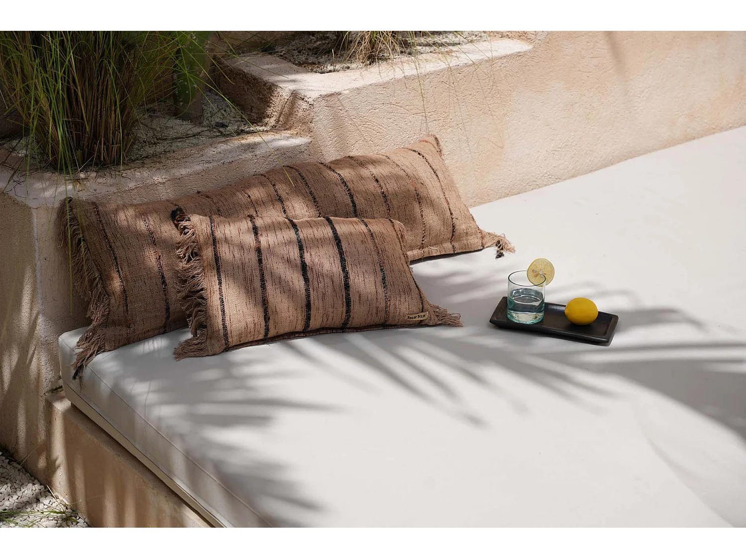 De Oh My Gee Kussenhoes - Beige Black - 35x100